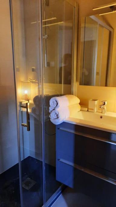 Maison De Pecheur Renovee Avec Cour Proche Du Port เลส์ซาบล์-โดล็อนน์ ภายนอก รูปภาพ